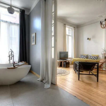 Casa Blanca Bed & Breakfast 2*